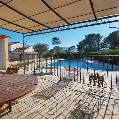 아파트 Awesome In Sur Argens 로크부른수르알젠스